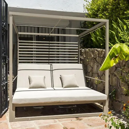 2 Bedrooms In With Pool Sharingco Apartment Marbella