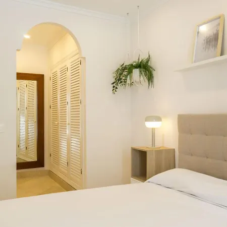 2 Bedrooms In With Pool Sharingco * Marbella