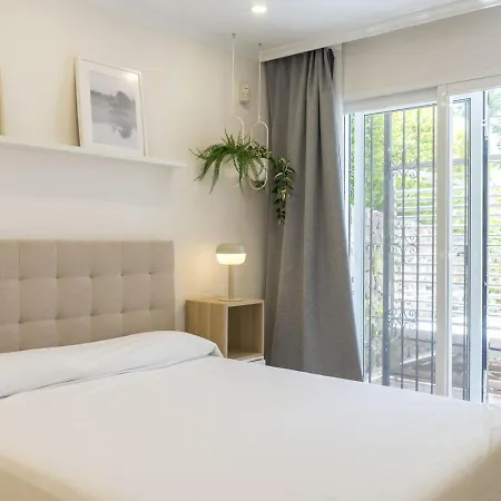 2 Bedrooms In With Pool Sharingco Apartment