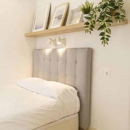 Apartment 2 Bedrooms In With Pool Sharingco Marbella