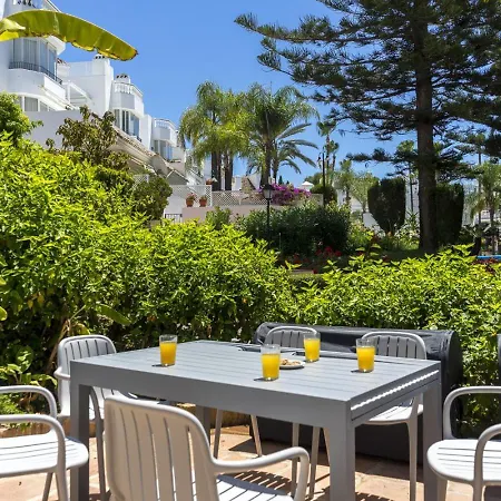 2 Bedrooms In With Pool Sharingco Marbella