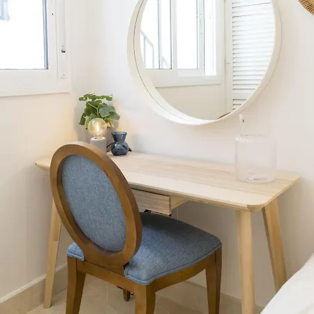 Apartmán 2 Bedrooms In With Pool Sharingco *